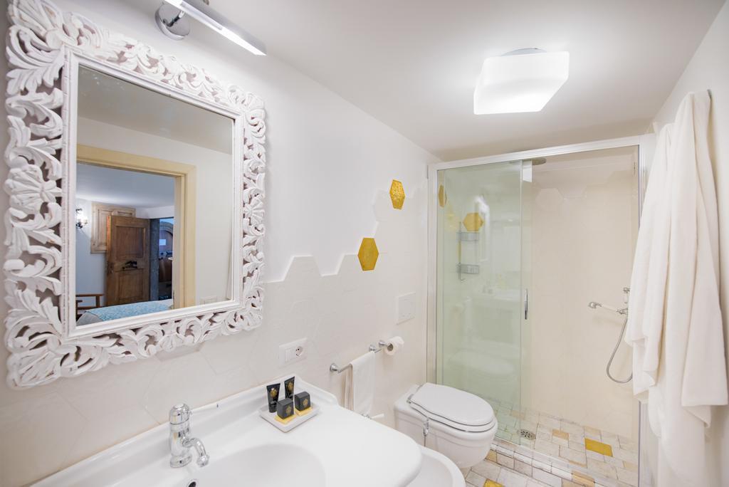 פוזיטנו Villa Torre Trasita Luxury Suites מראה חיצוני תמונה